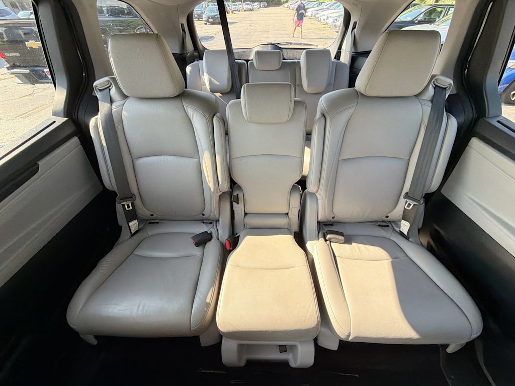 Thumbnail: 2023 Honda Odyssey - 24