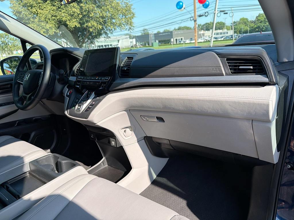 Thumbnail: 2023 Honda Odyssey - 8