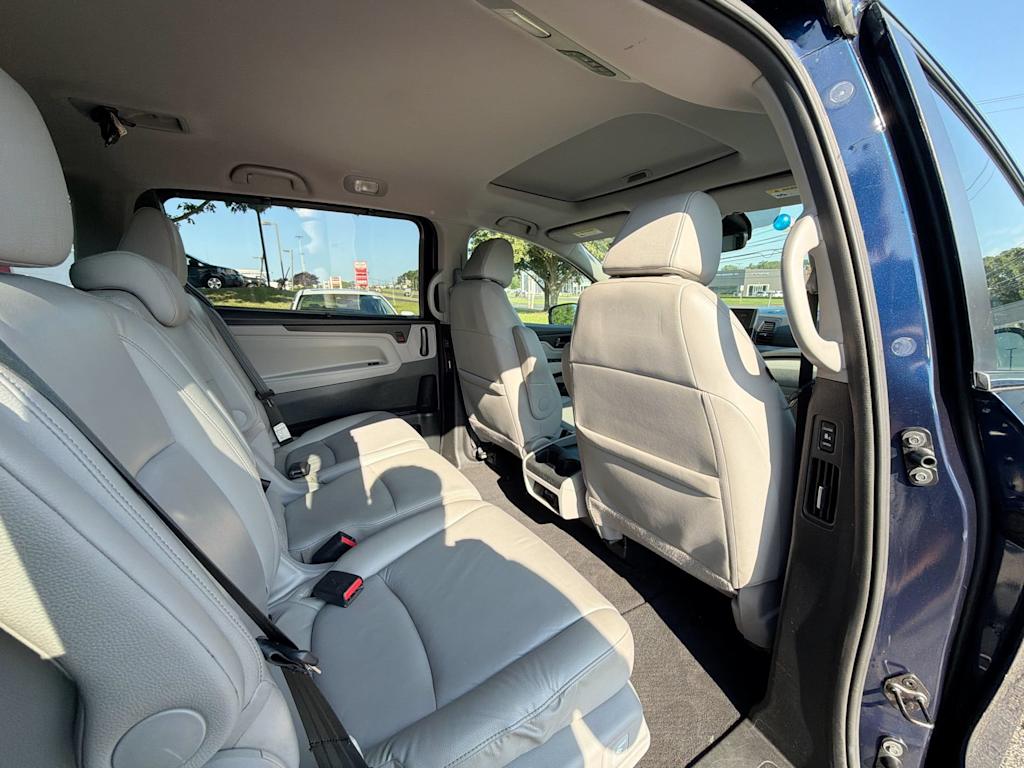 Thumbnail: 2023 Honda Odyssey - 25