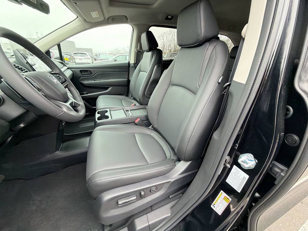 Thumbnail: 2026 Honda Odyssey - 25