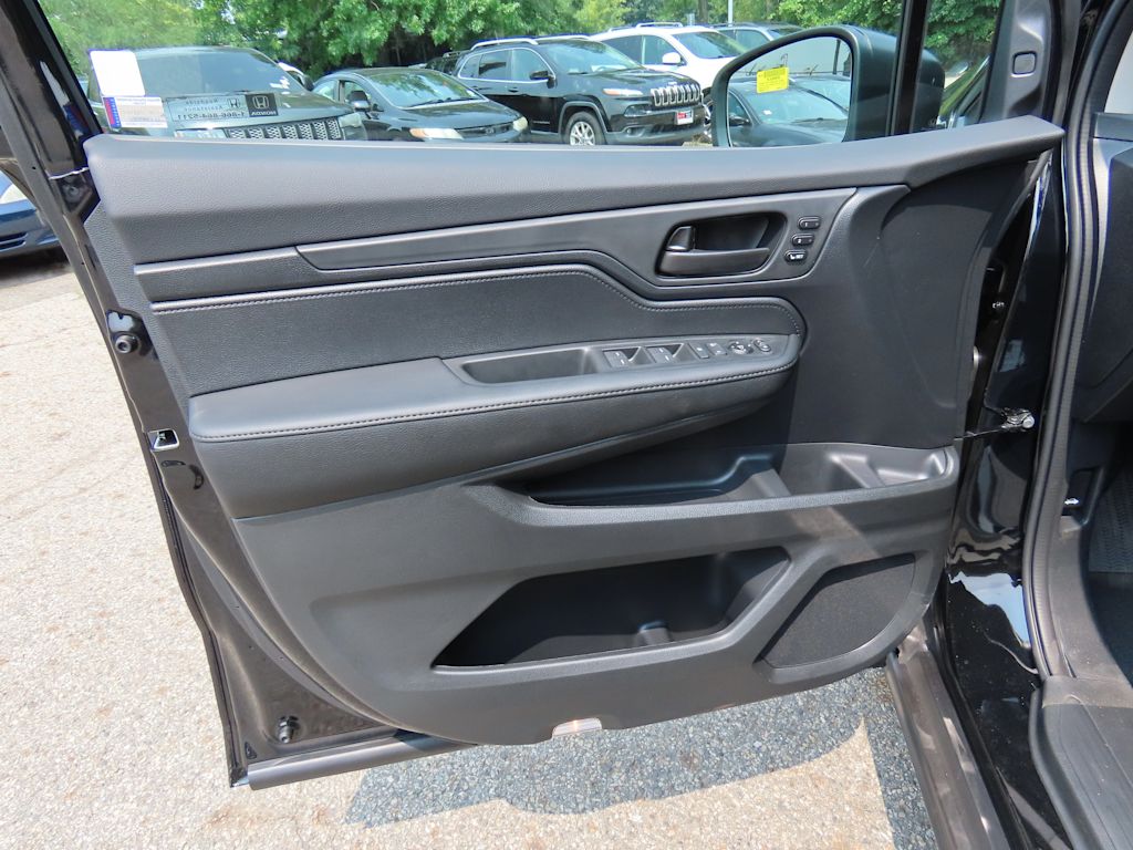 Thumbnail: 2026 Honda Odyssey - 20