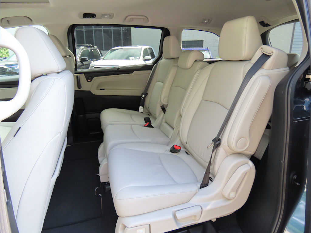 Thumbnail: 2027 Honda Odyssey - 12