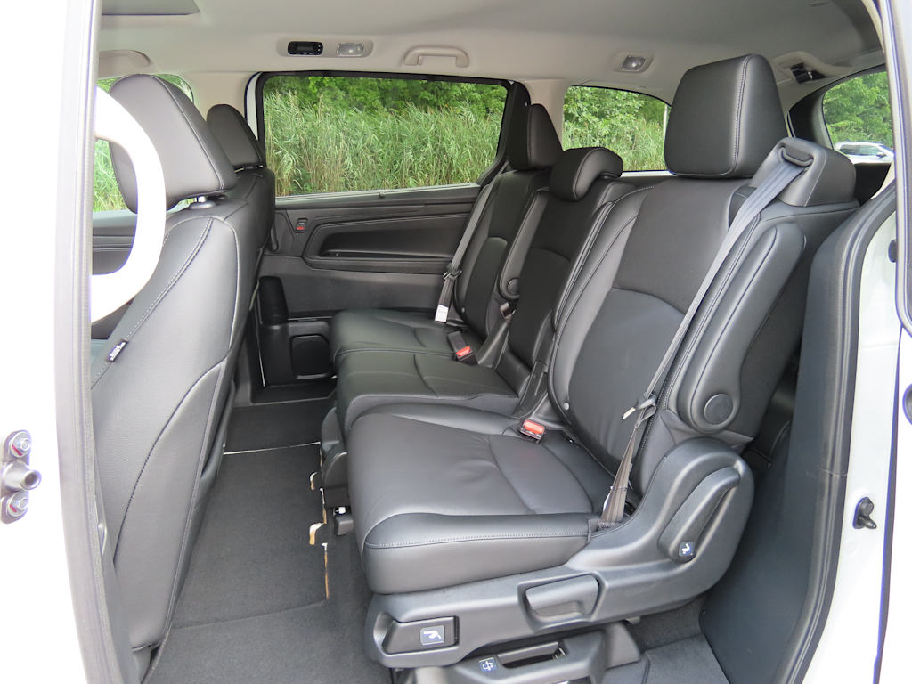 Thumbnail: 2027 Honda Odyssey - 13