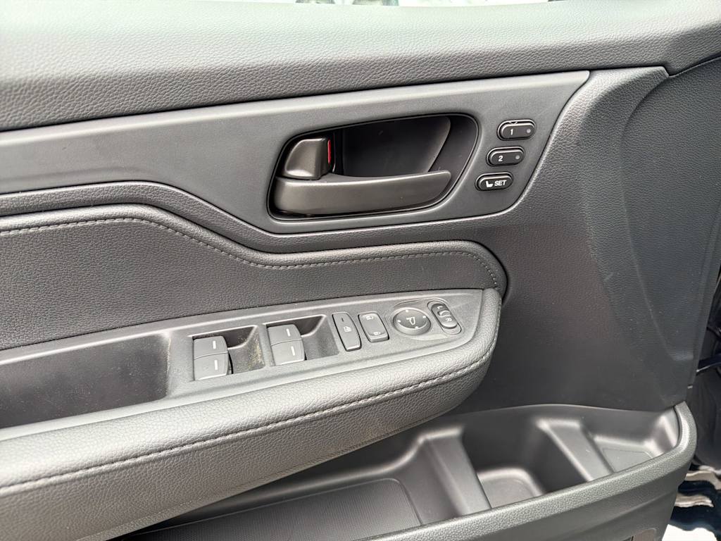 Thumbnail: 2026 Honda Odyssey - 26