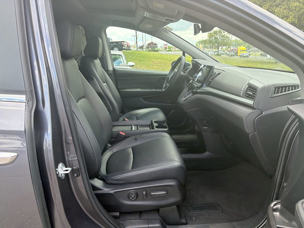 Thumbnail: 2023 Honda Odyssey - 11