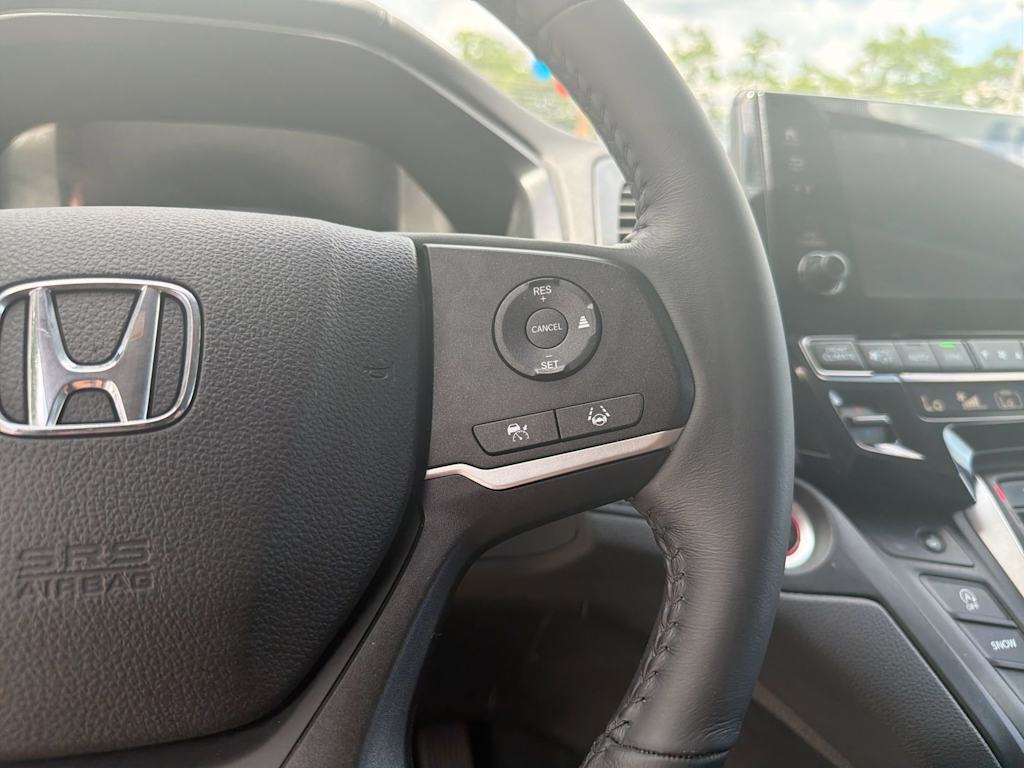 Thumbnail: 2023 Honda Odyssey - 31