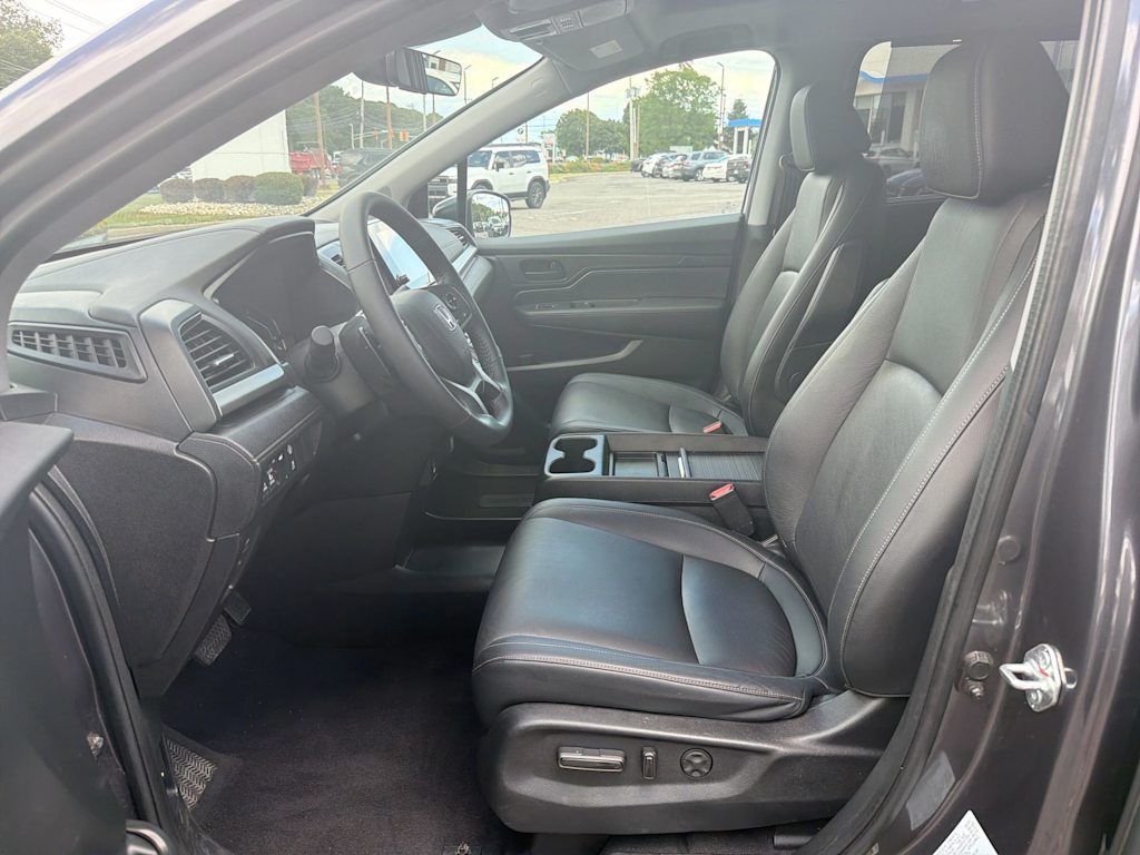 Thumbnail: 2023 Honda Odyssey - 10