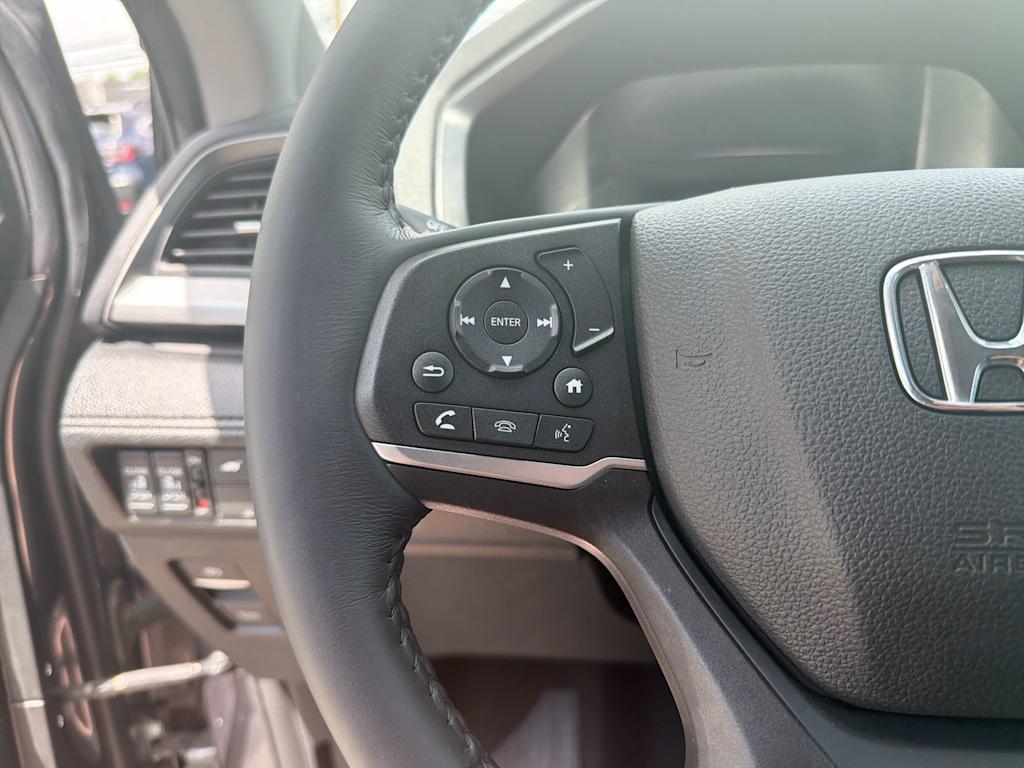 Thumbnail: 2023 Honda Odyssey - 30