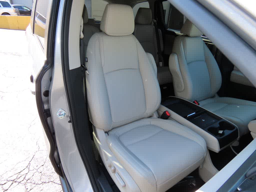 Thumbnail: 2026 Honda Odyssey - 20