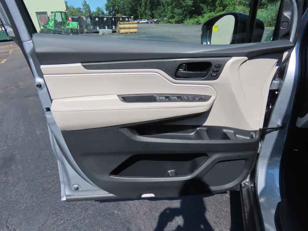 Thumbnail: 2026 Honda Odyssey - 19