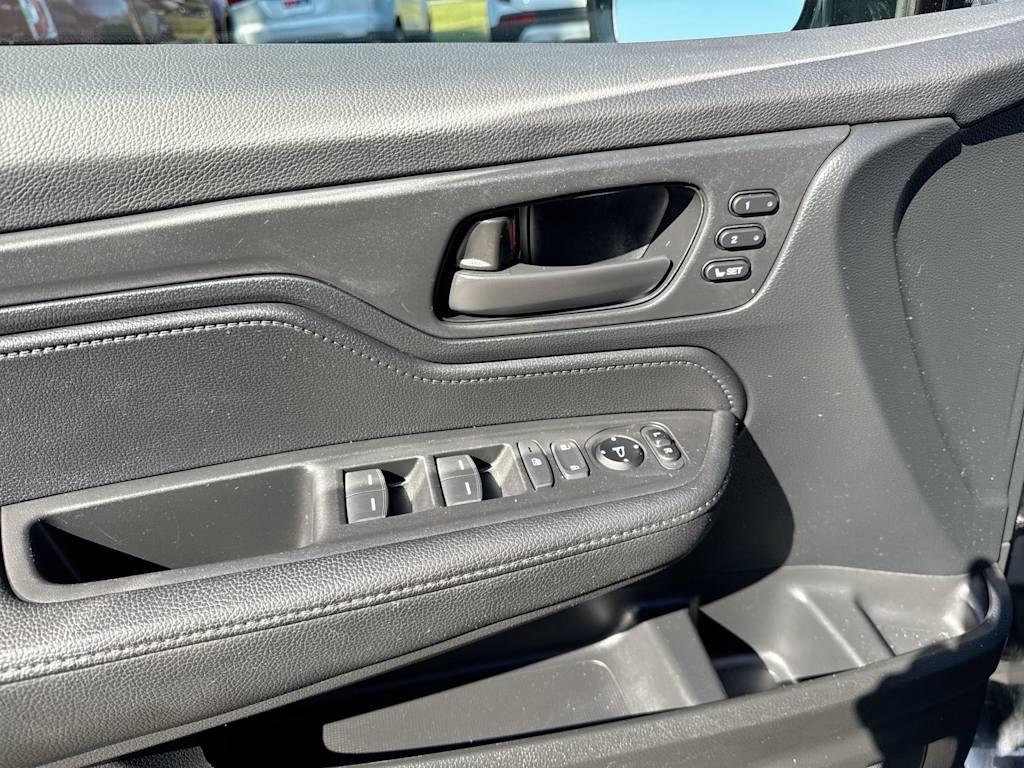 Thumbnail: 2023 Honda Odyssey - 27