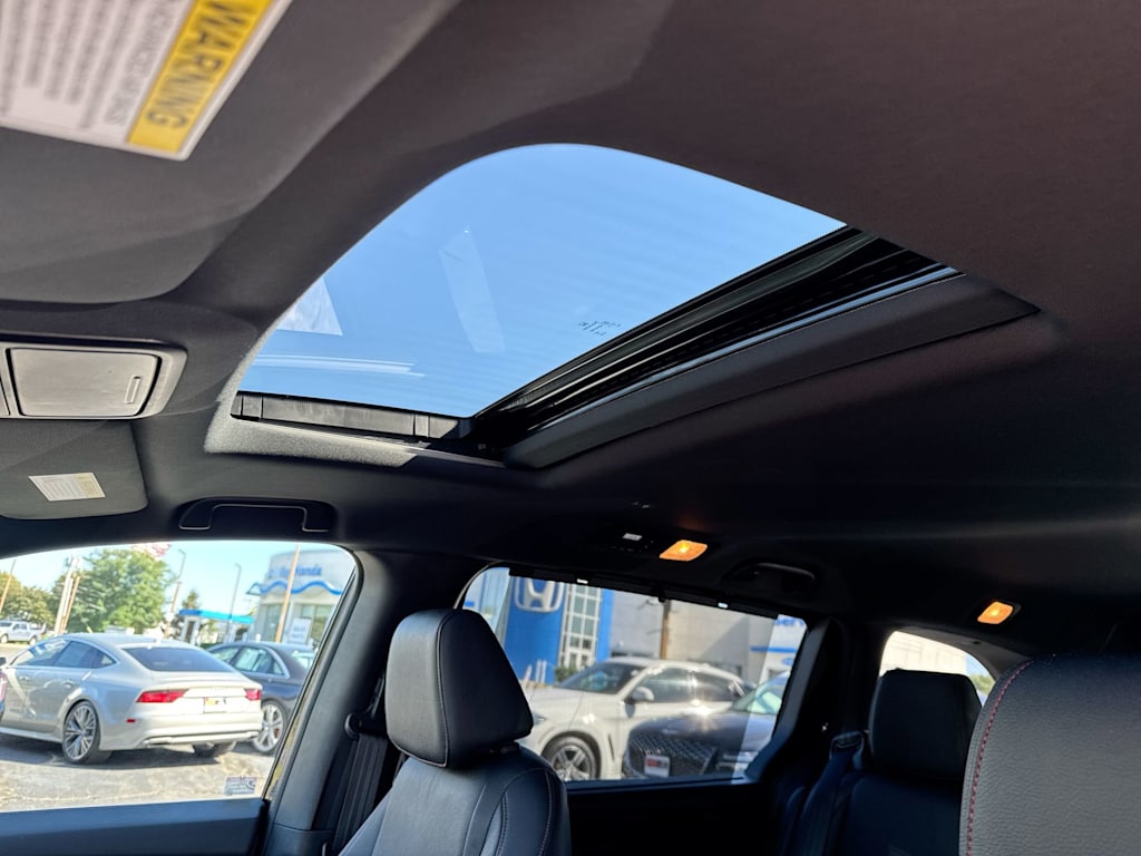 Thumbnail: 2023 Honda Odyssey - 28