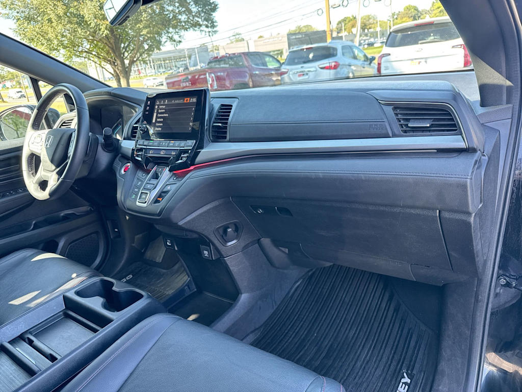 Thumbnail: 2023 Honda Odyssey - 9