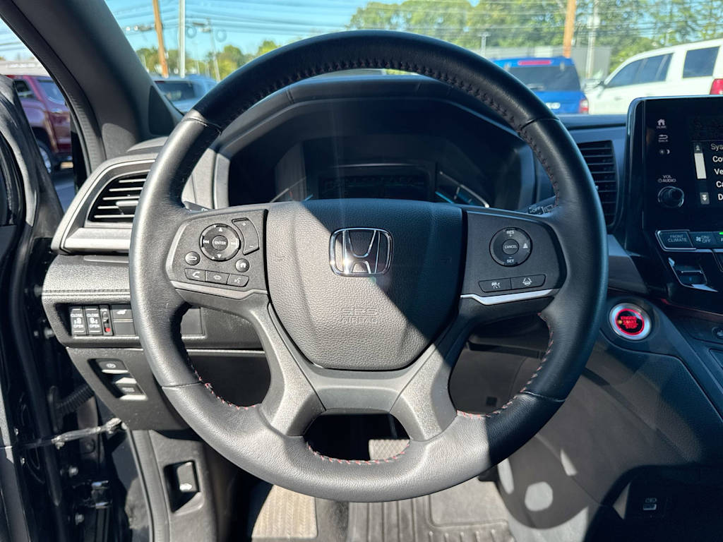 Thumbnail: 2023 Honda Odyssey - 14