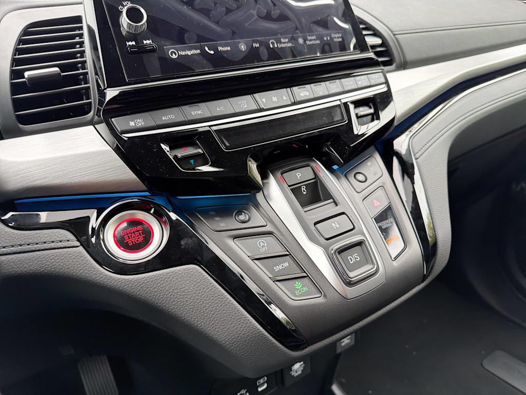 Thumbnail: 2026 Honda Odyssey - 15