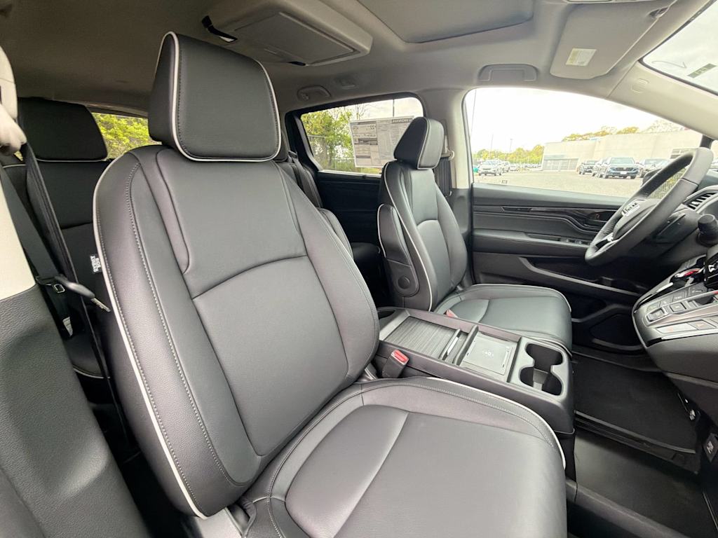 Thumbnail: 2026 Honda Odyssey - 25