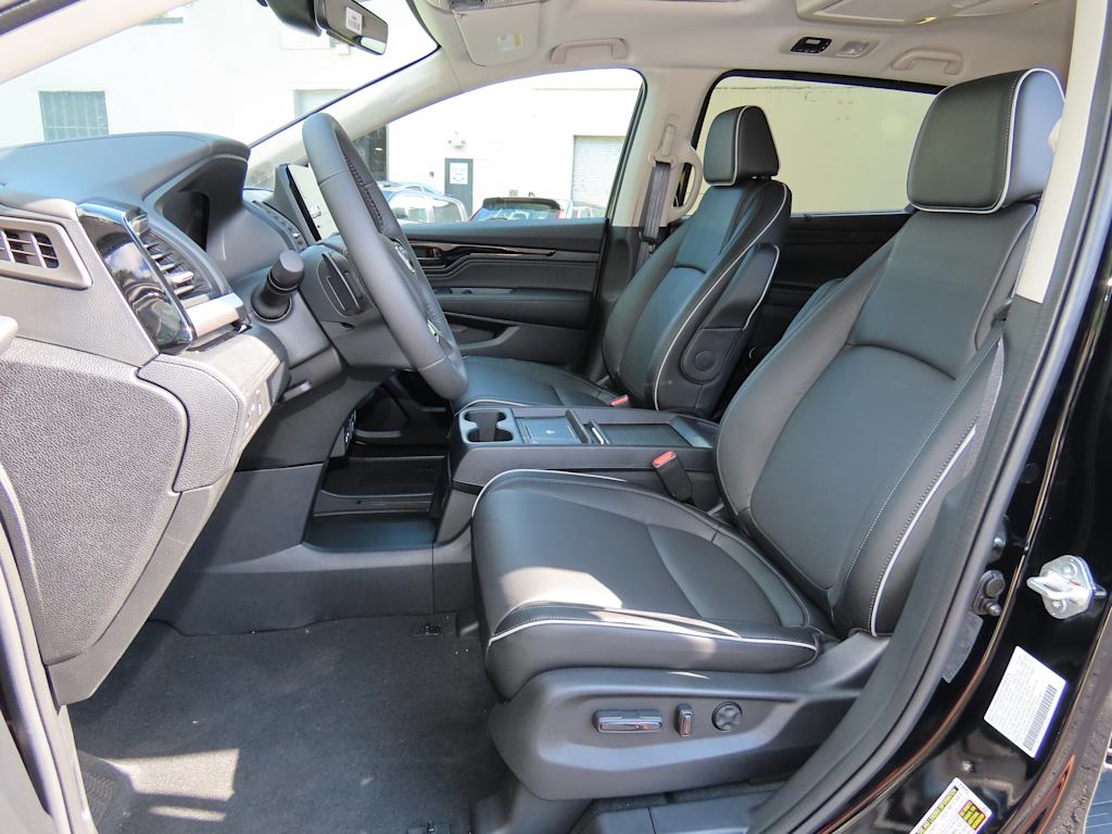 Thumbnail: 2026 Honda Odyssey - 11