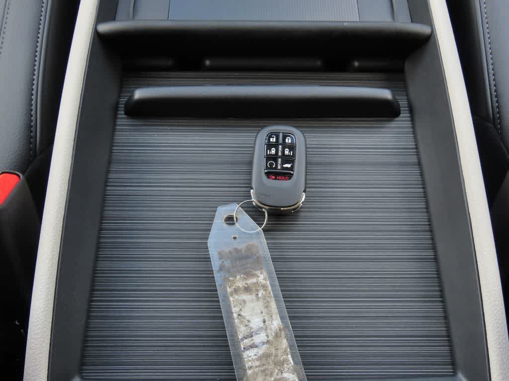 Thumbnail: 2027 Honda Odyssey - 30