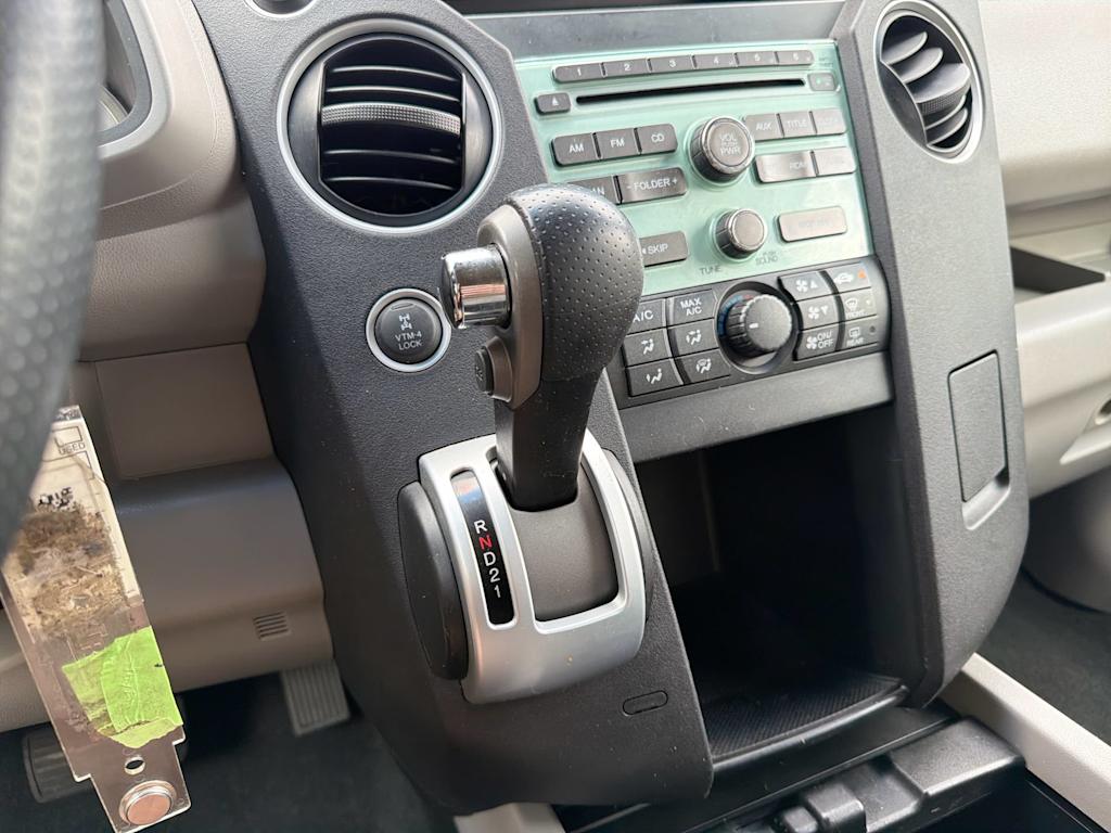 Thumbnail: 2009 Honda Pilot - 14