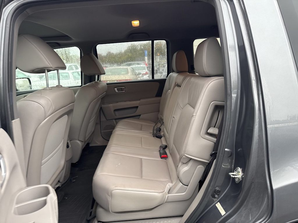 Thumbnail: 2013 Honda Pilot - 17