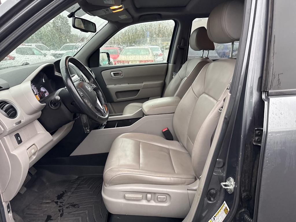 Thumbnail: 2013 Honda Pilot - 9