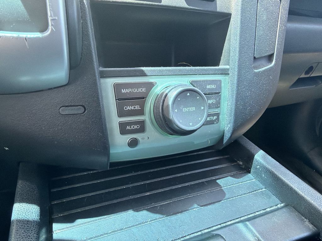 Thumbnail: 2010 Honda Pilot - 20