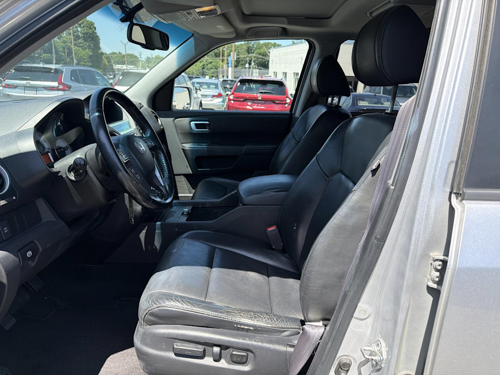 Thumbnail: 2010 Honda Pilot - 10