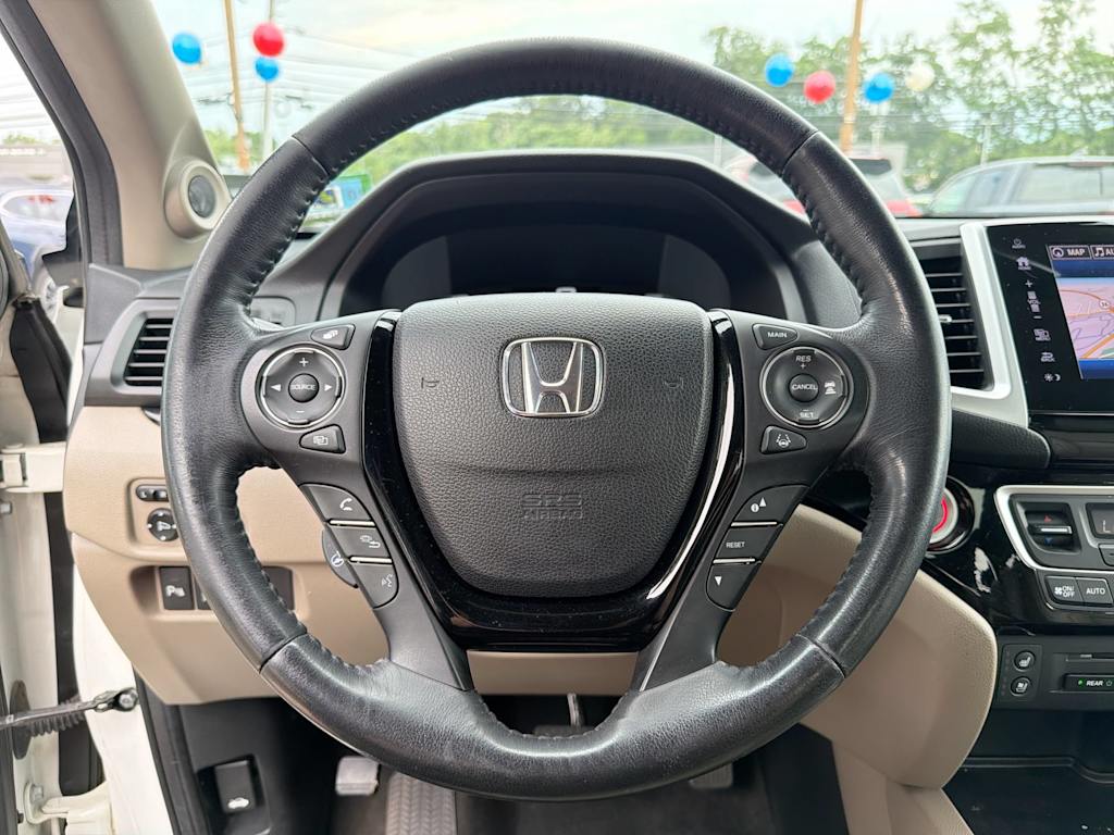 Thumbnail: 2018 Honda Pilot - 14