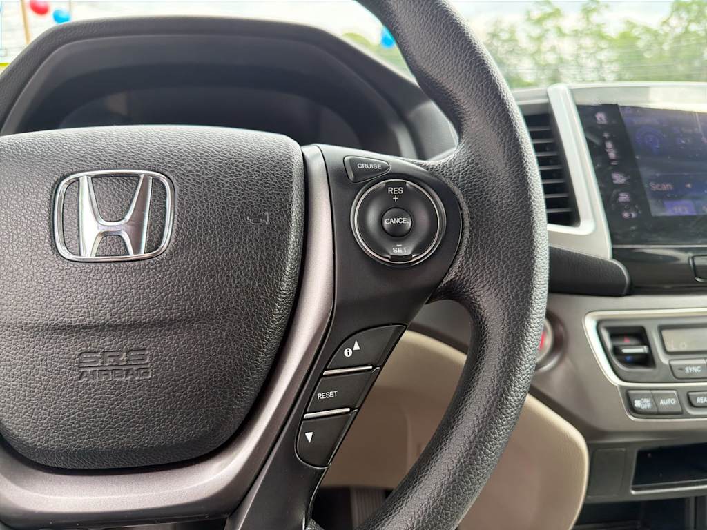 Thumbnail: 2018 Honda Pilot - 30