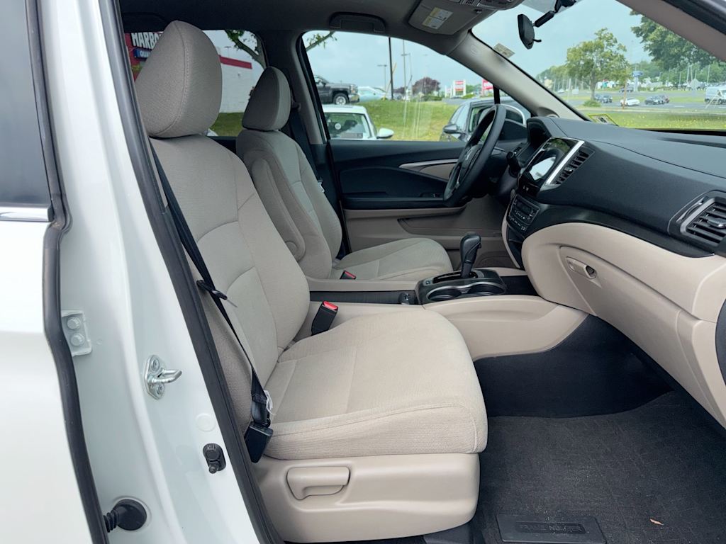 Thumbnail: 2018 Honda Pilot - 11