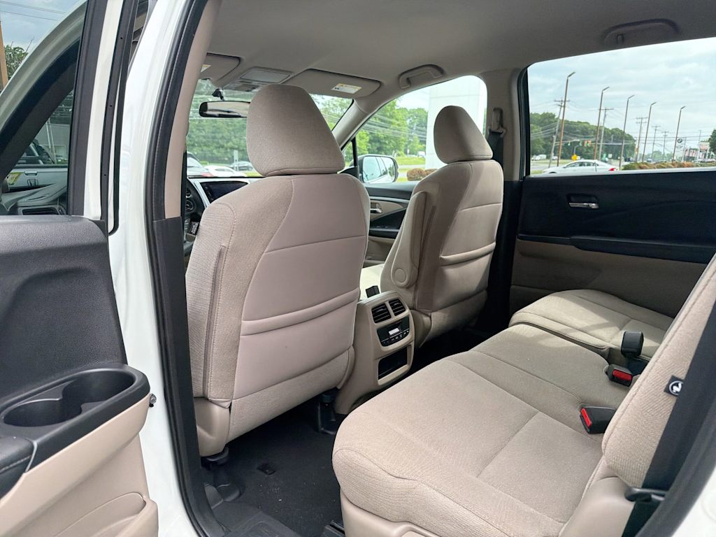 Thumbnail: 2018 Honda Pilot - 12