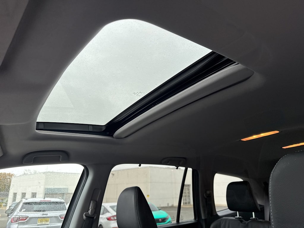 Thumbnail: 2021 Honda Pilot - 24