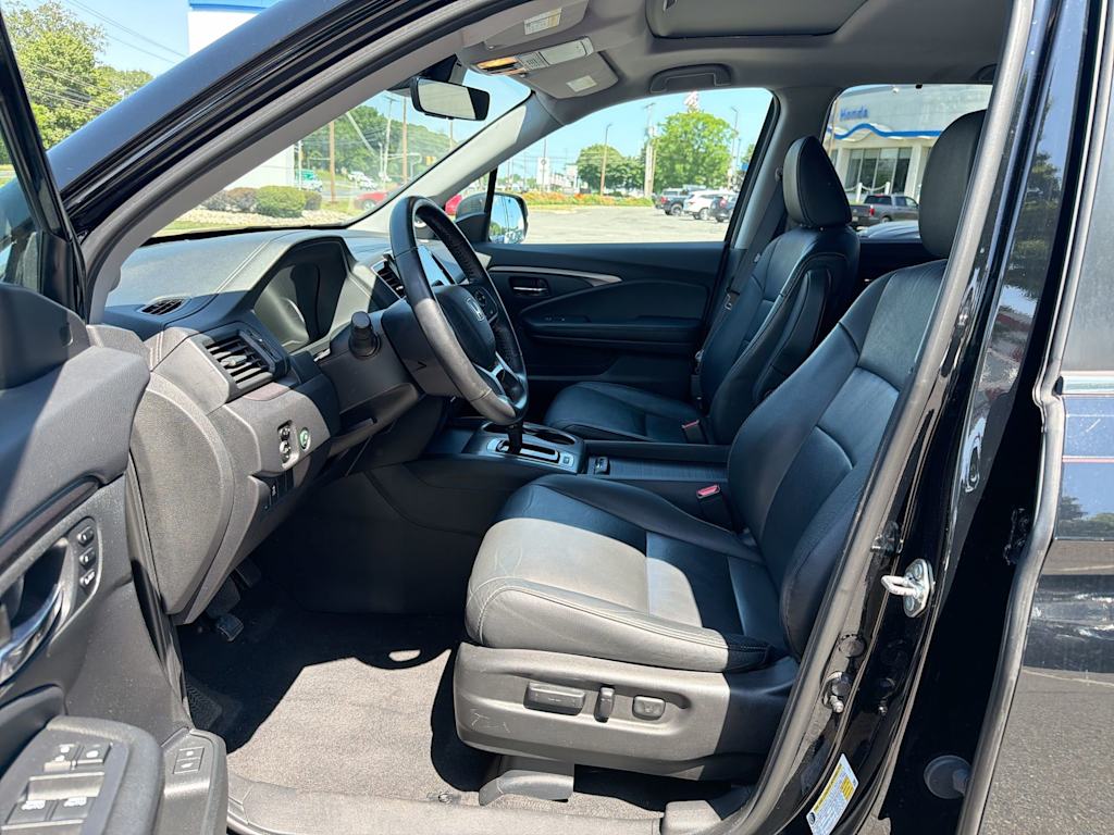 Thumbnail: 2019 Honda Pilot - 10