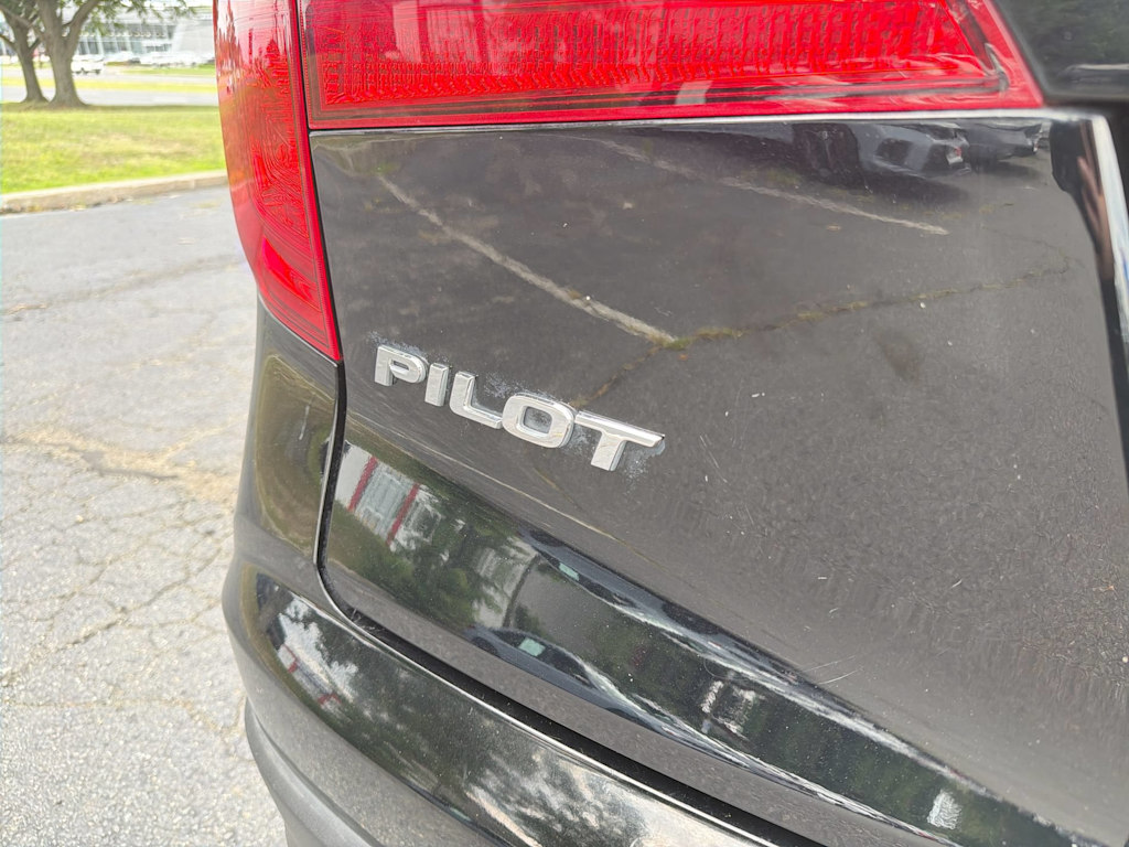 Thumbnail: 2016 Honda Pilot - 7