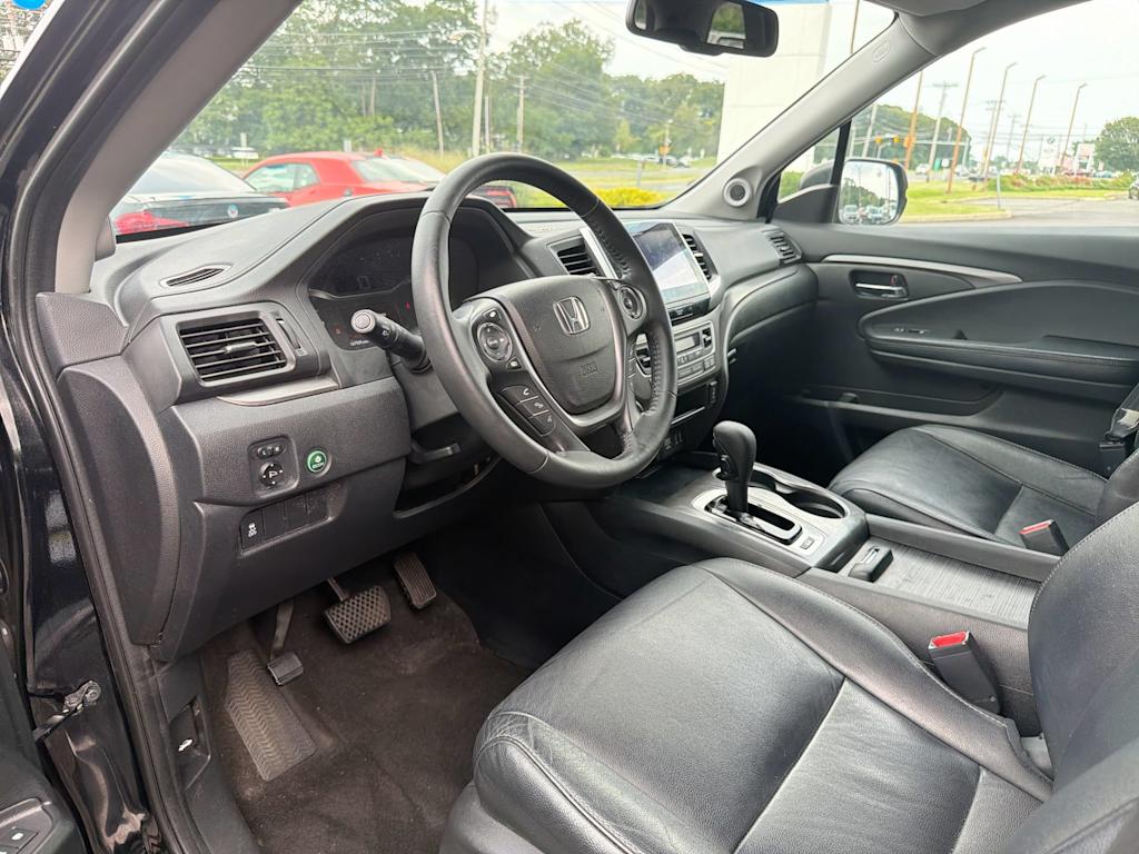 Thumbnail: 2016 Honda Pilot - 2