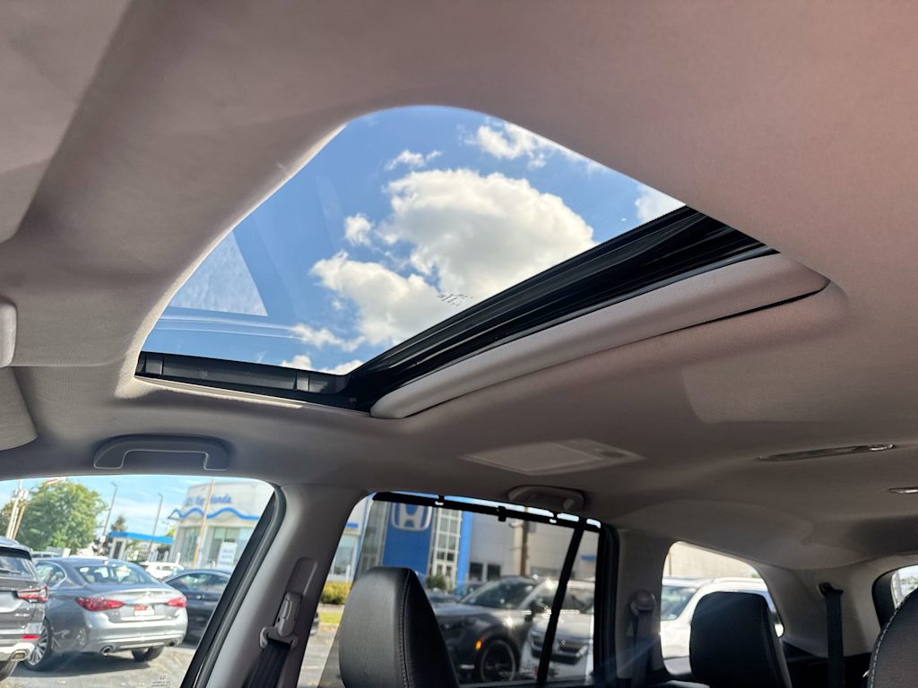 Thumbnail: 2022 Honda Pilot - 30