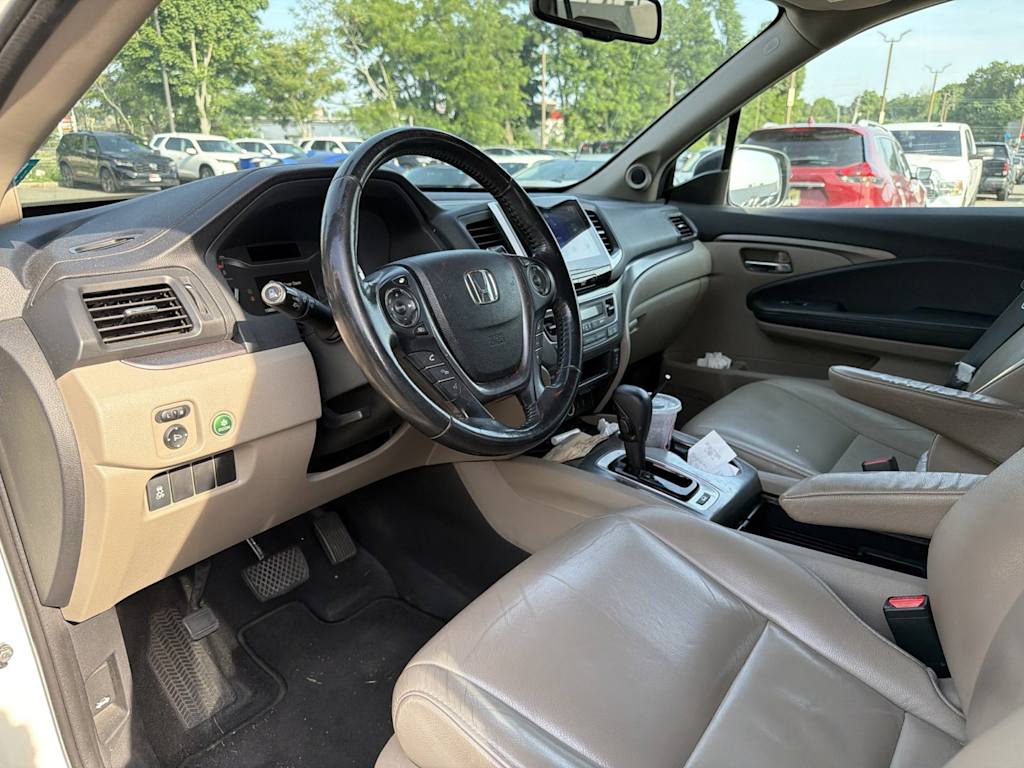 Thumbnail: 2018 Honda Pilot - 2