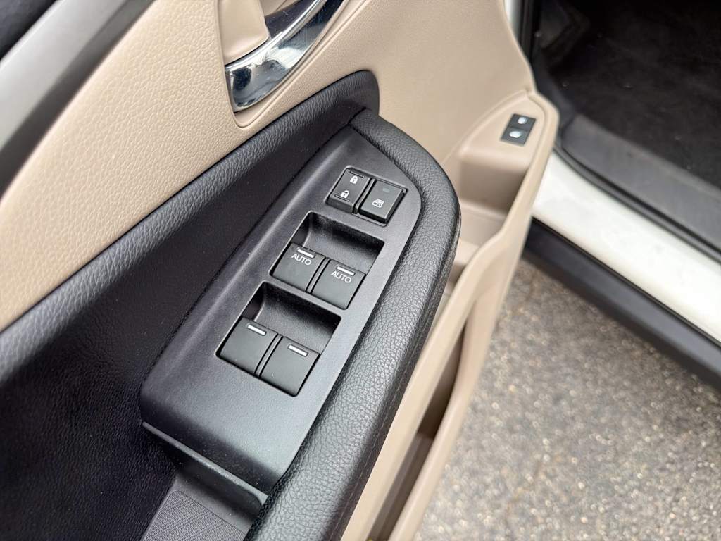 Thumbnail: 2018 Honda Pilot - 29