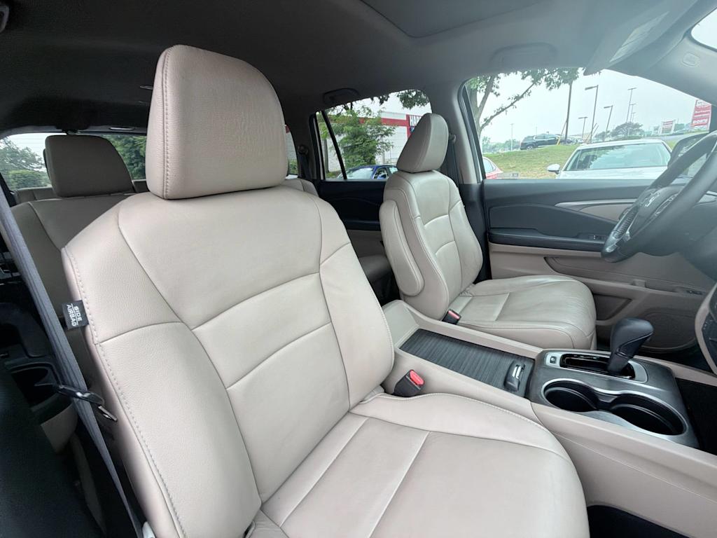 Thumbnail: 2018 Honda Pilot - 27