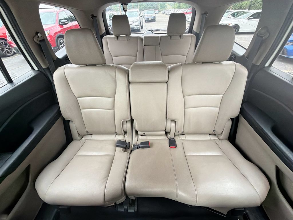 Thumbnail: 2018 Honda Pilot - 11