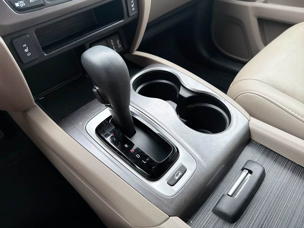 Thumbnail: 2018 Honda Pilot - 16