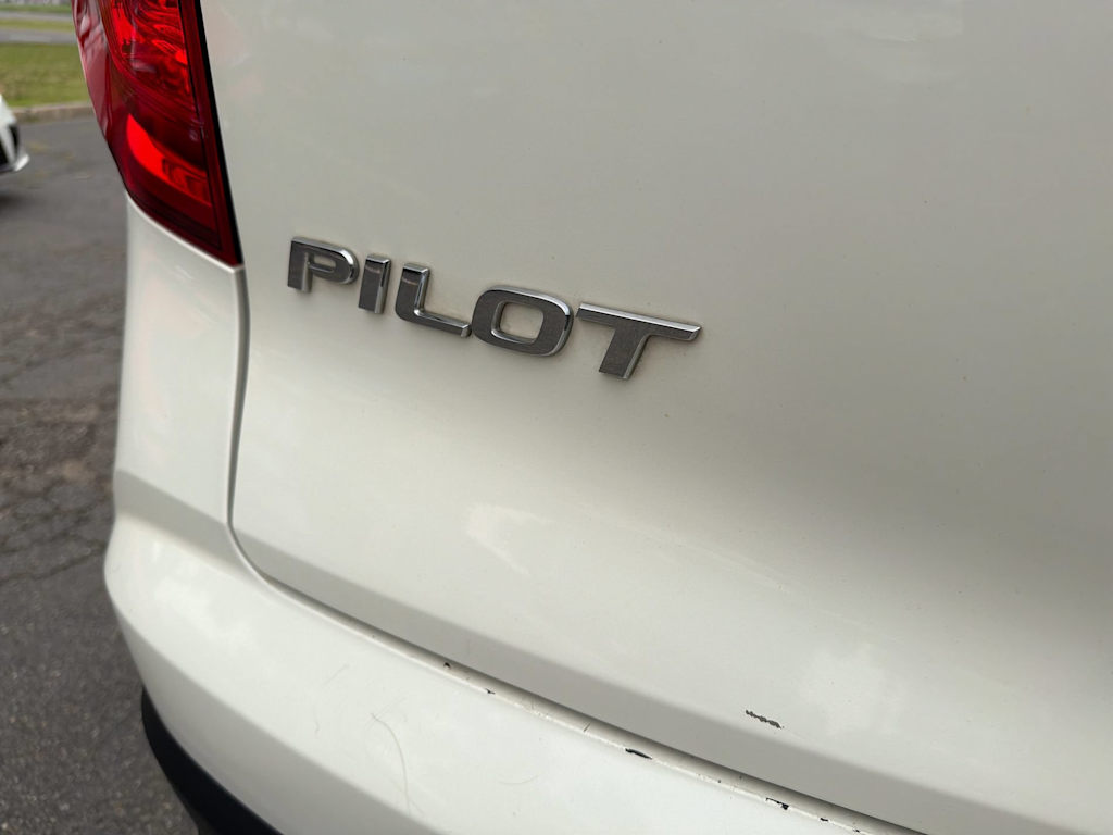 Thumbnail: 2018 Honda Pilot - 7