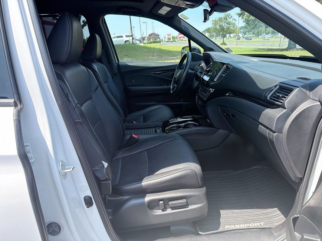 Thumbnail: 2023 Honda Passport - 10