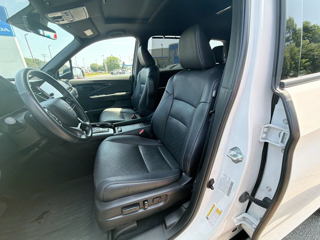 Thumbnail: 2023 Honda Passport - 28