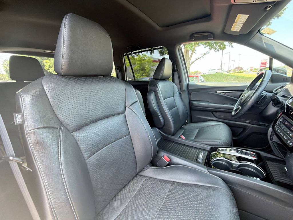 Thumbnail: 2023 Honda Passport - 27