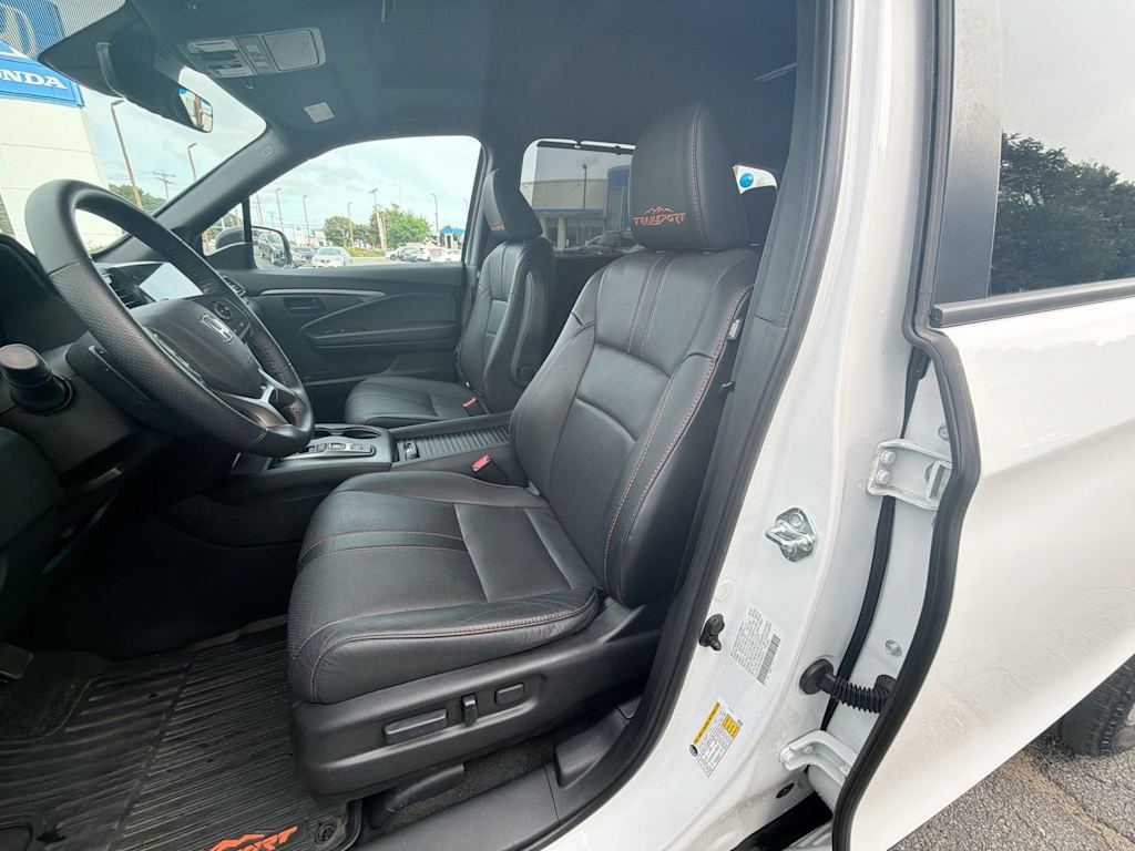 Thumbnail: 2023 Honda Passport - 28