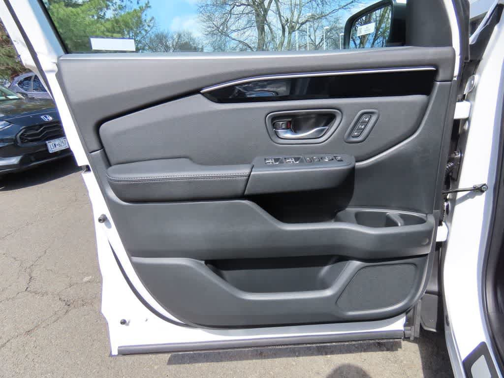 Thumbnail: 2026 Honda Pilot - 23