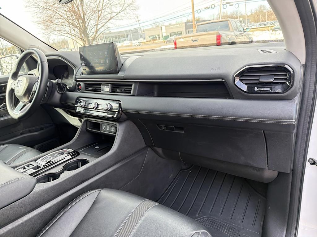 Thumbnail: 2023 Honda Pilot - 9