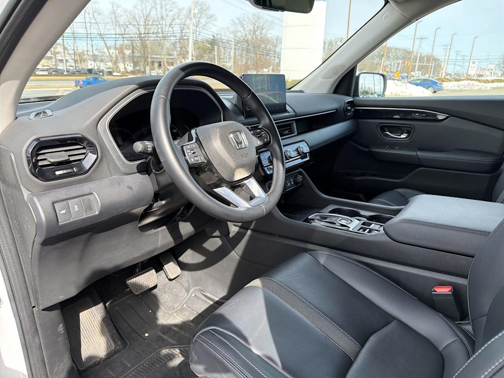 Thumbnail: 2023 Honda Pilot - 2