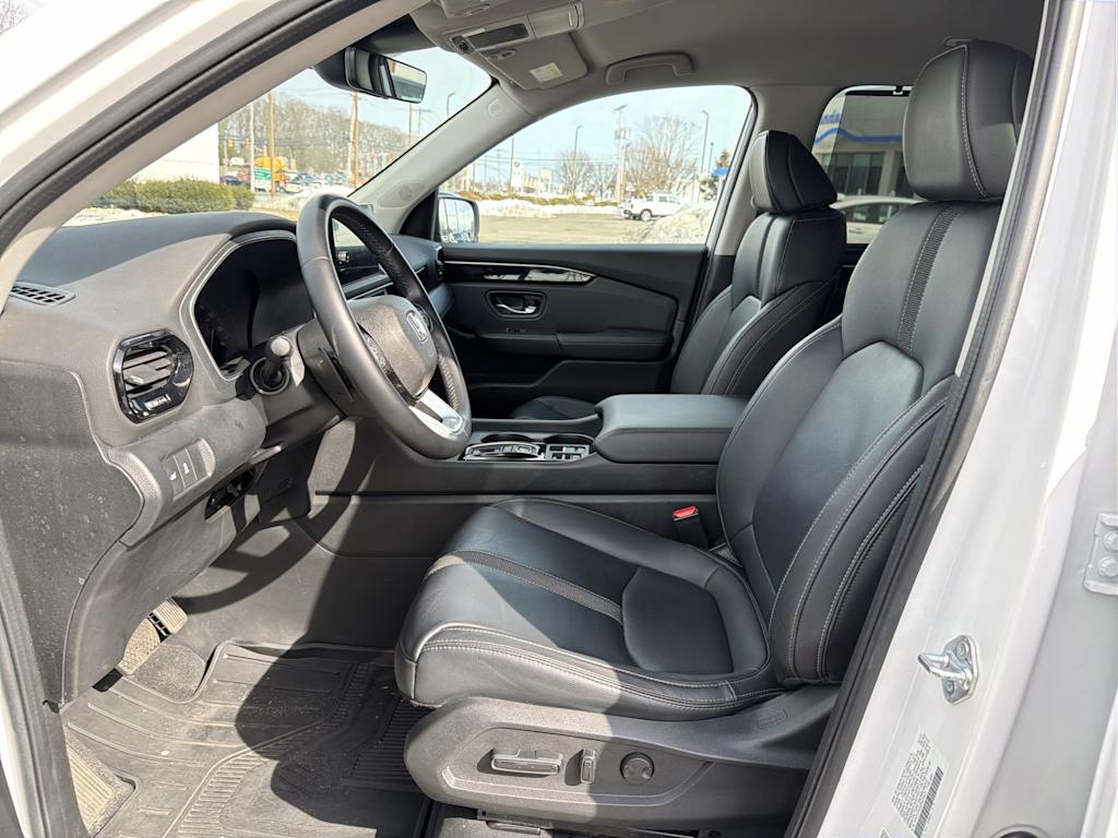 Thumbnail: 2023 Honda Pilot - 10